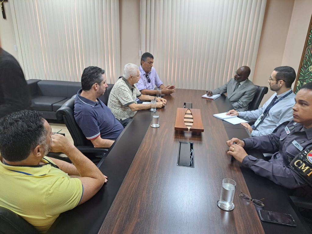 Preparativos em Manaus: presidente da Anastra e presidente do TRT da 11ª Região discutem detalhes para a 21ª ONJF